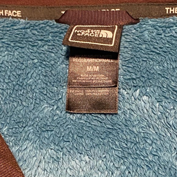 North Face Fuzzy Fleece- M - Picture 5 of 5